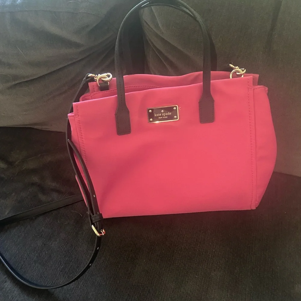 Pink Kate Spade purse - Picture 1 of 2